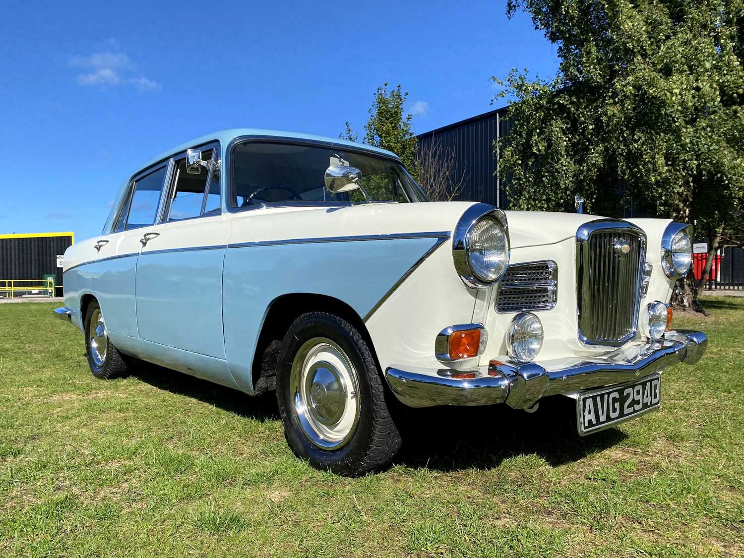 Lot 15 - 1966 Wolsely 16/60