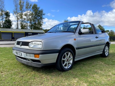 Lot 7 - 1995 Volkswagen Golf Cabriolet