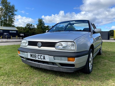 Lot 7 - 1995 Volkswagen Golf Cabriolet