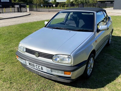 Lot 7 - 1995 Volkswagen Golf Cabriolet