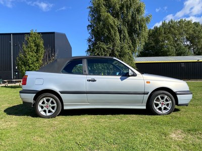 Lot 7 - 1995 Volkswagen Golf Cabriolet
