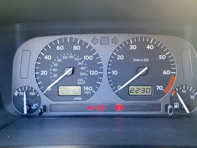 Lot 7 - 1995 Volkswagen Golf Cabriolet