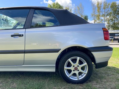 Lot 7 - 1995 Volkswagen Golf Cabriolet