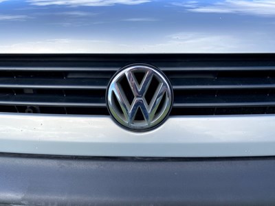 Lot 7 - 1995 Volkswagen Golf Cabriolet