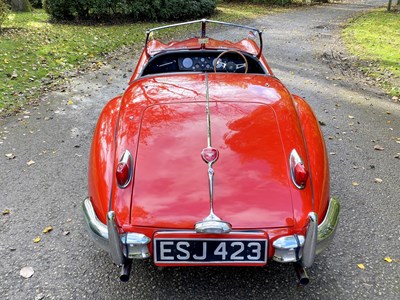 Lot 35 - 1956 Jaguar XK140 SE Roadster