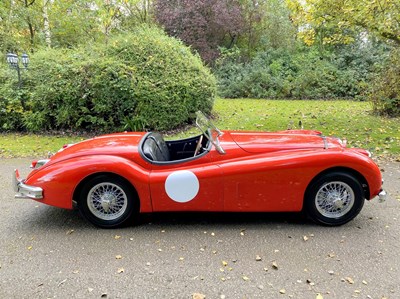 Lot 35 - 1956 Jaguar XK140 SE Roadster
