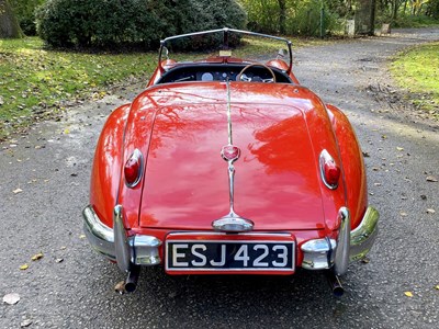 Lot 35 - 1956 Jaguar XK140 SE Roadster