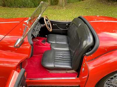 Lot 35 - 1956 Jaguar XK140 SE Roadster