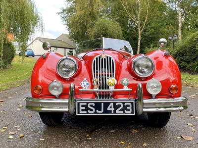 Lot 35 - 1956 Jaguar XK140 SE Roadster