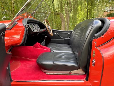 Lot 35 - 1956 Jaguar XK140 SE Roadster