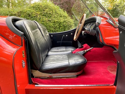 Lot 35 - 1956 Jaguar XK140 SE Roadster