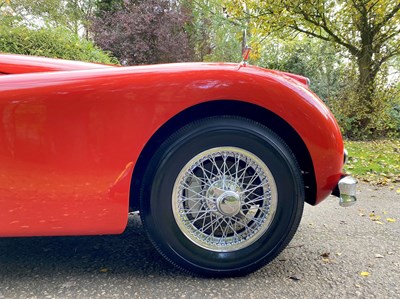 Lot 35 - 1956 Jaguar XK140 SE Roadster