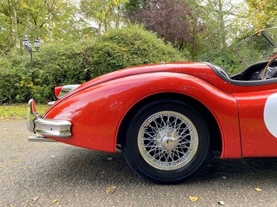 Lot 35 - 1956 Jaguar XK140 SE Roadster
