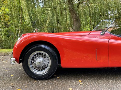 Lot 35 - 1956 Jaguar XK140 SE Roadster