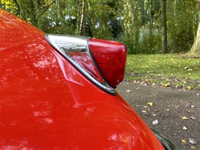 Lot 35 - 1956 Jaguar XK140 SE Roadster