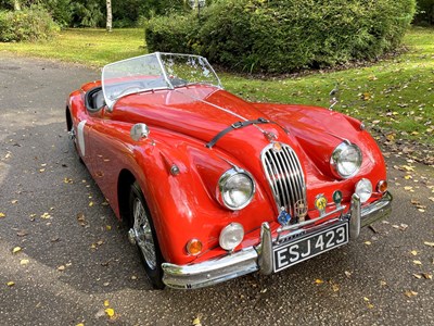 Lot 35 - 1956 Jaguar XK140 SE Roadster