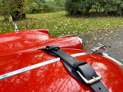 Lot 35 - 1956 Jaguar XK140 SE Roadster