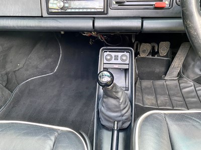 Lot 53 - 1985 Porsche Carrera 3.2 Targa