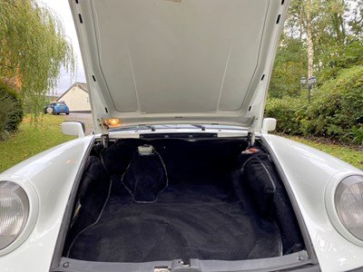 Lot 53 - 1985 Porsche Carrera 3.2 Targa