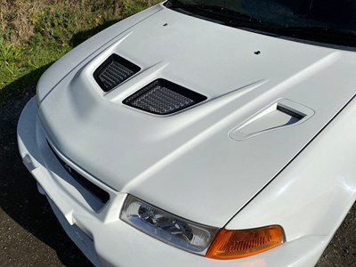 Lot 22 - 1998 Mitsubishi Lancer Evolution V GSR