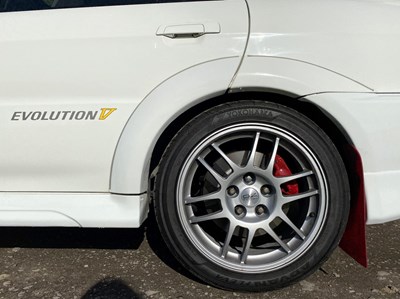 Lot 22 - 1998 Mitsubishi Lancer Evolution V GSR