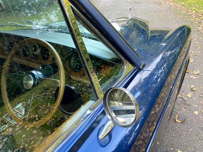 Lot 7 - 1971 Rolls-Royce Corniche Saloon