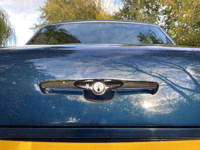 Lot 7 - 1971 Rolls-Royce Corniche Saloon