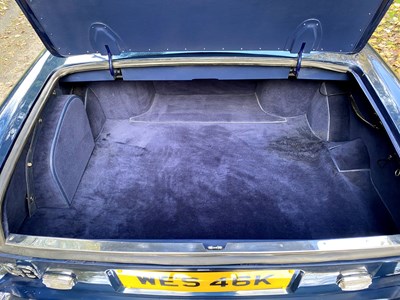 Lot 7 - 1971 Rolls-Royce Corniche Saloon