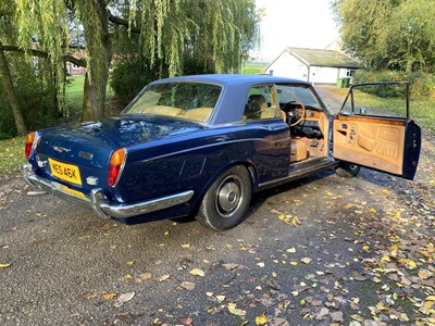 Lot 7 - 1971 Rolls-Royce Corniche Saloon