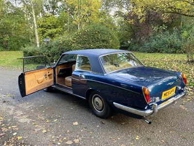 Lot 7 - 1971 Rolls-Royce Corniche Saloon