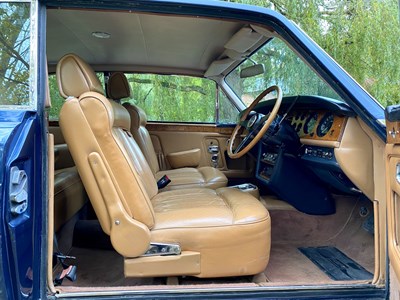 Lot 7 - 1971 Rolls-Royce Corniche Saloon