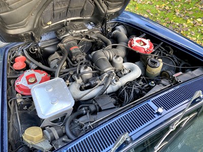 Lot 7 - 1971 Rolls-Royce Corniche Saloon
