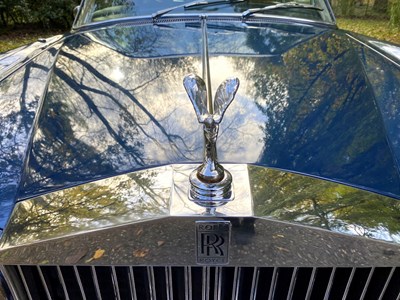 Lot 7 - 1971 Rolls-Royce Corniche Saloon