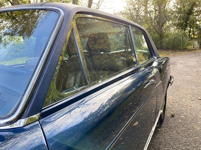 Lot 7 - 1971 Rolls-Royce Corniche Saloon