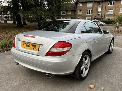 Lot 7 - 2004 Mercedes-Benz SLK 350