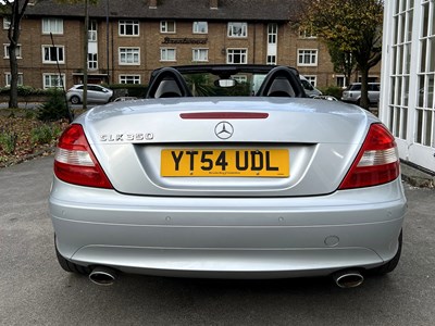 Lot 7 - 2004 Mercedes-Benz SLK 350