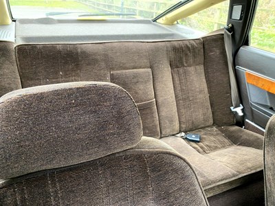 Lot 43 - 1982 Rover SD1 3500 SE