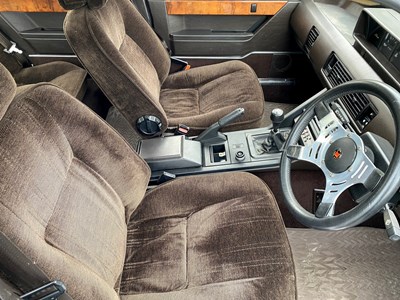 Lot 43 - 1982 Rover SD1 3500 SE