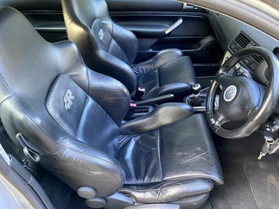 Lot 38 - 2003 Volkswagen Golf R32