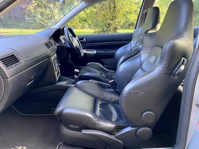 Lot 38 - 2003 Volkswagen Golf R32