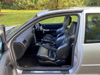 Lot 38 - 2003 Volkswagen Golf R32