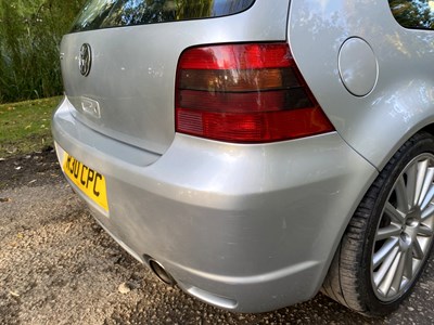 Lot 38 - 2003 Volkswagen Golf R32