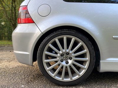 Lot 38 - 2003 Volkswagen Golf R32