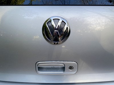 Lot 38 - 2003 Volkswagen Golf R32