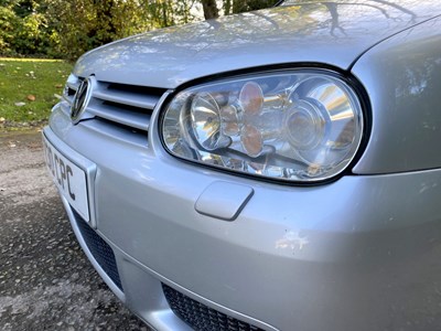 Lot 38 - 2003 Volkswagen Golf R32