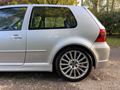 Lot 38 - 2003 Volkswagen Golf R32