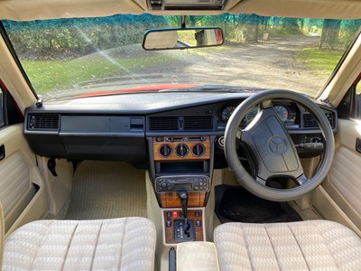 Lot 6 - 1993 Mercedes-Benz 190E 2.6L