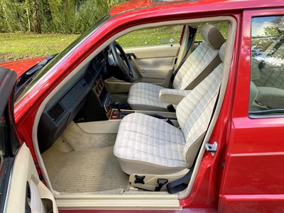 Lot 6 - 1993 Mercedes-Benz 190E 2.6L