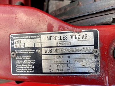 Lot 6 - 1993 Mercedes-Benz 190E 2.6L