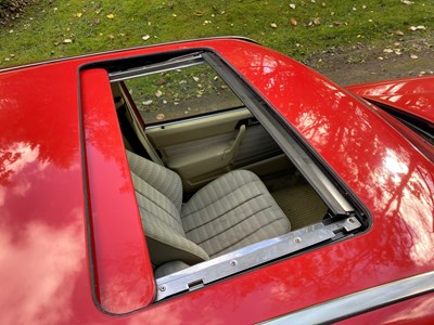 Lot 6 - 1993 Mercedes-Benz 190E 2.6L